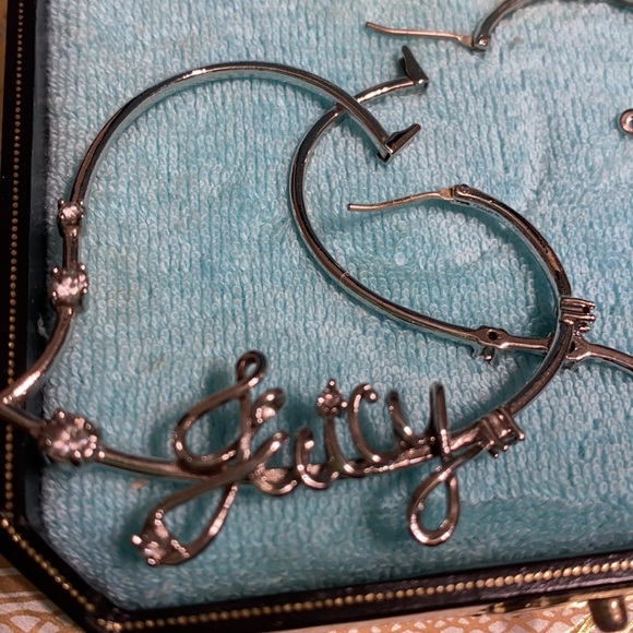 Y2K Juicy Couture Silver Heart hoop earrings - Picture 4 of 9